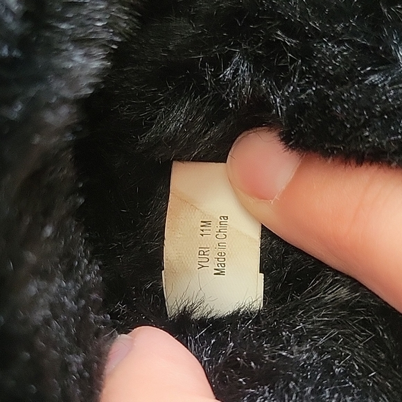 Macy's Faux Fur Slids - Picture 4 of 4